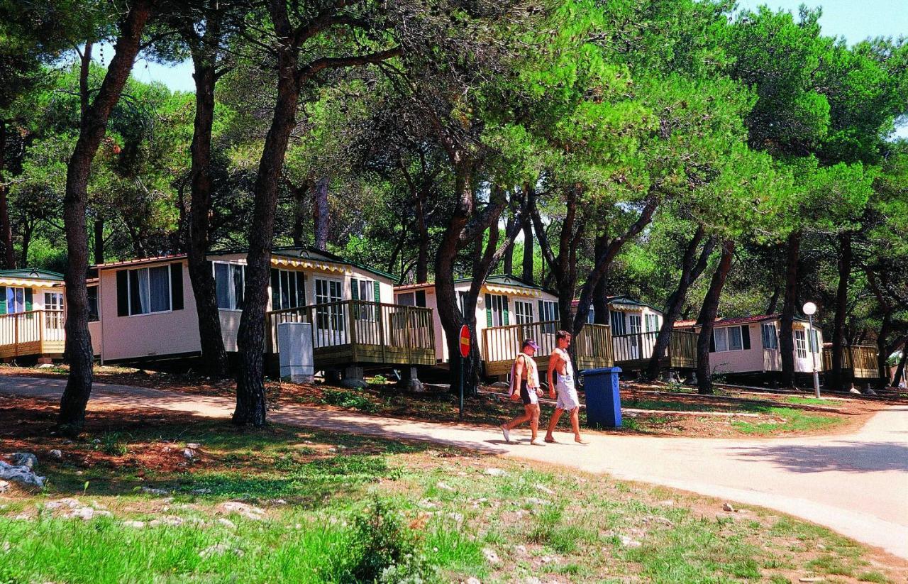 Arena Indije Mobile Homes Banjole Exterior foto